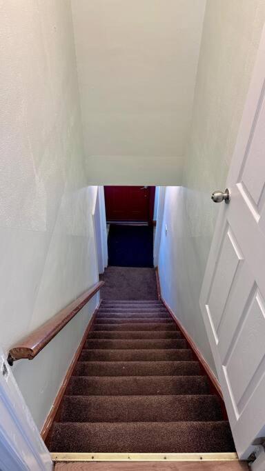 Near The Falls Two Bedroom - 5 Min Walk To Clifton 나이아가라 폭포 외부 사진